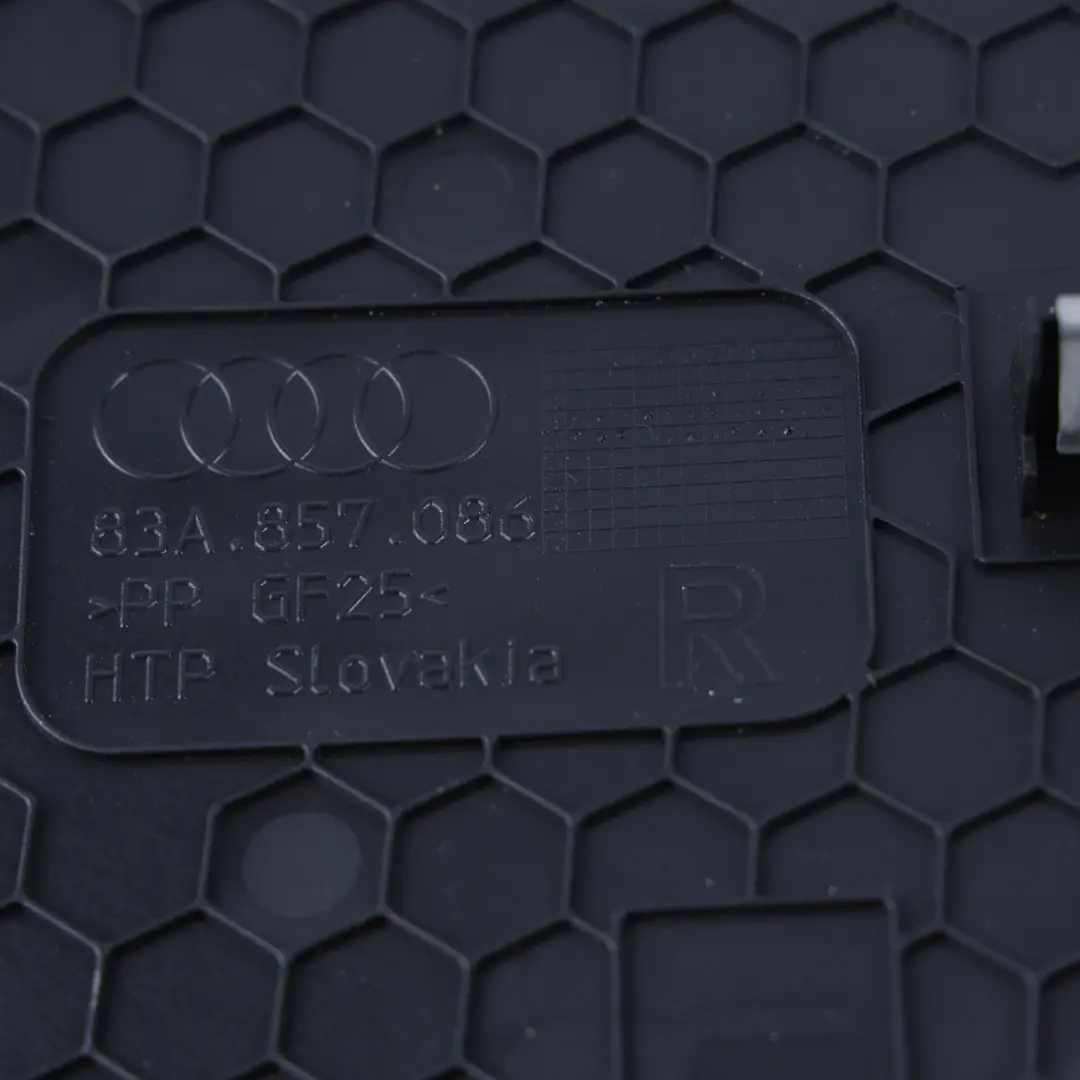 Audi Q3 F3 Mk2 Salpicadero Tapa Panel Negro Derecho - SKU 83A857086 - Número de pieza 83A857086