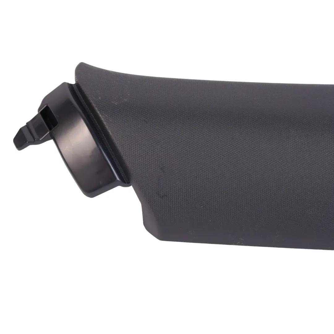 Moldura Pilar C Izquierdo Negro Soul para Audi Q3 F3 con número de pieza 83A867287 Audi Q3 F3 Moldura Pilar C Izquierdo Negro Soul - SKU 83A867287 - Número de pieza 83A867287