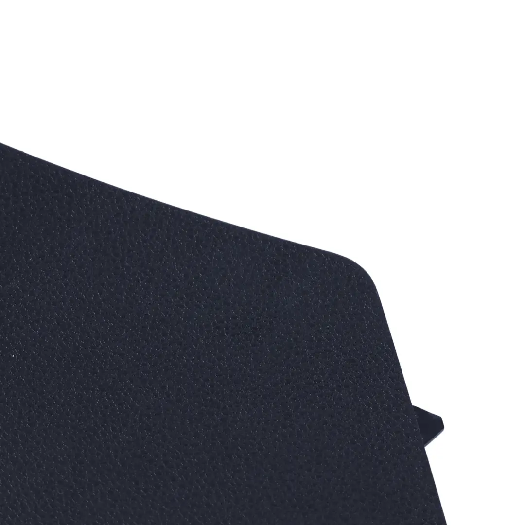 Cache Feu Arrière Hayon Arrière Droit Intérieur Noir pour Audi Q3 F3 à propos du numéro de pièce 83A867658 Audi Q3 F3 Cache Feu Arrière Hayon Arrière Droit Intérieur Noir - SKU 83A867658 - Numéro de pièce 83A867658