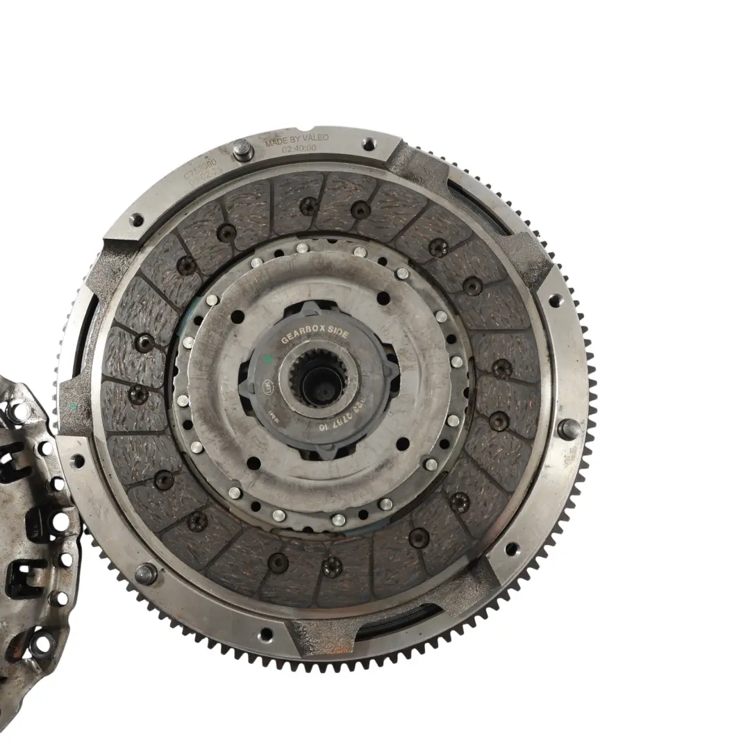 N47N Kit D'Embrayage À Double Volant D'Inertie pour BMW E90 LCI F10 F20 F30 Diesel à propos du numéro de pièce 8638897 BMW E90 LCI F10 F20 F30 Diesel N47N Kit D'Embrayage À Double Volant D'Inertie - SKU 8638897-2 - Numéro de pièce 8638897