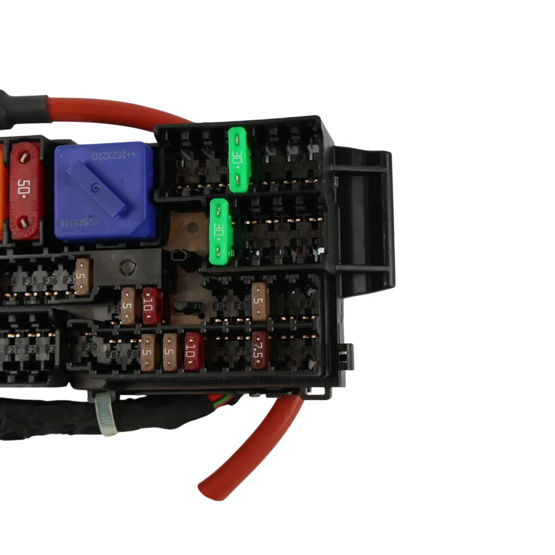 F74 Gran Coupé Boîtier Fusible Distribution Alimentation pour BMW F70 U11 à propos du numéro de pièce 8720724 BMW F70 U11 F74 Gran Coupé Boîtier Fusible Distribution Alimentation - SKU 8720724 - Numéro de pièce 8720724