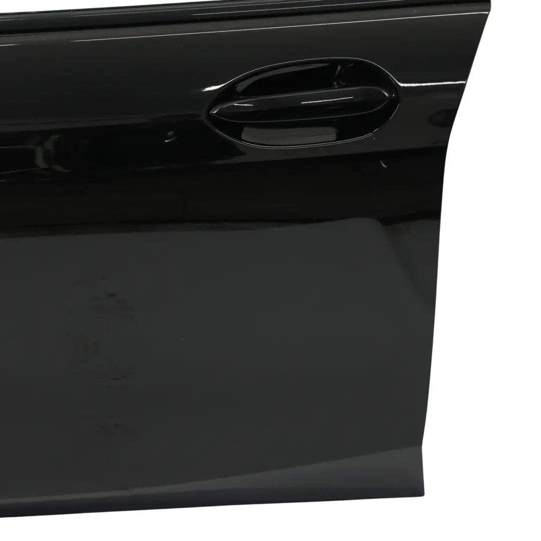 Tür Vorne Links Verkleidung Schwarz 2 - 668 für BMW F40 mit Teilenummer 8737059 BMW F40 Tür Vorne Links Verkleidung Schwarz 2 - 668 - SKU 8737059-SCH - Teilenummer 8737059