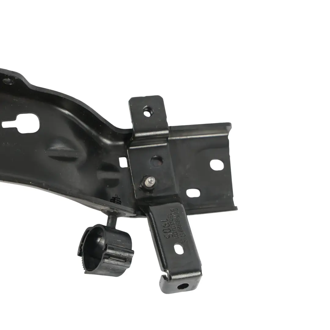 BMW F70 F74 F78 Paraurti Anteriore Verticale Staffa Connettore Sinistra - SKU 8737259 - Numero di parte 8737259