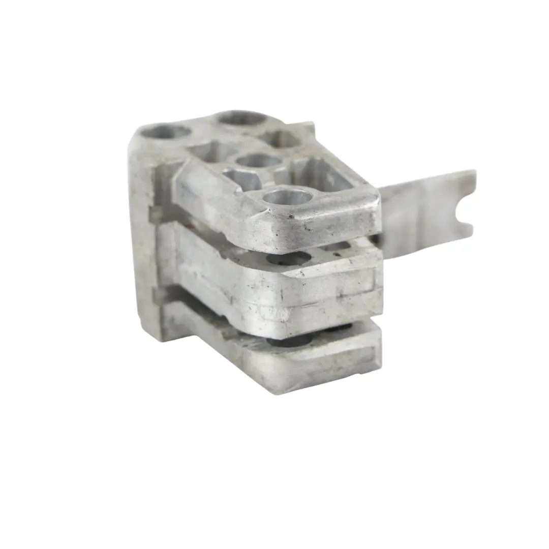 F74 F78 Soporte Montaje Parachoques Delantero Inferior Izquierdo para BMW F70 con número de pieza 8737337 BMW F70 F74 F78 Soporte Montaje Parachoques Delantero Inferior Izquierdo - SKU 8737337 - Número de pieza 8737337