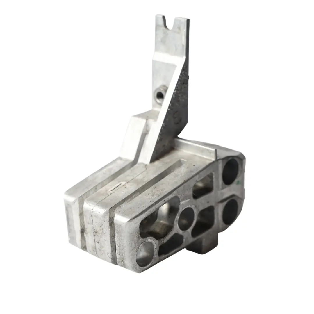 BMW F70 F74 Mini F65 F66 Soporte Refuerzo Parachoques Delantero Derecho - SKU 8737338 - Número de pieza 8737338