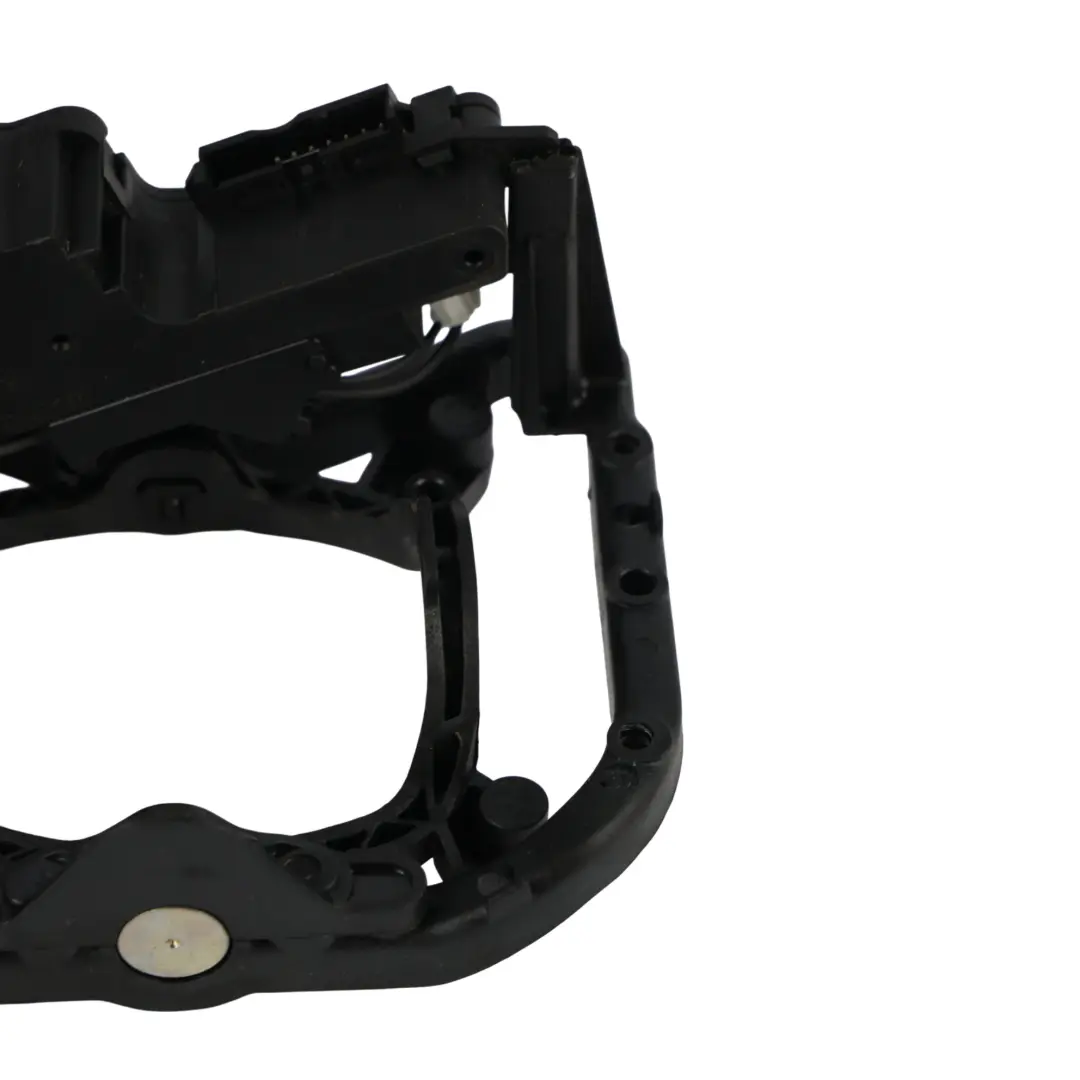 Wspornik Światła Przeciwmgielnego Lewy do Land Rover Discovery 4 L319 o numerze 89207033 Land Rover Discovery 4 L319 Wspornik Światła Przeciwmgielnego Lewy - SKU 89207033 - Numer Części 89207033