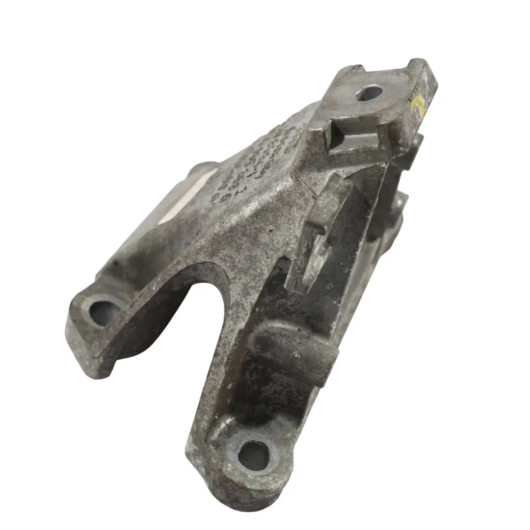 Audi A4 B7 8E Support De Fixation Moteur Droit 3.2 FSI AUK - SKU 8E0199308Q - Numéro de pièce 8E0199308Q