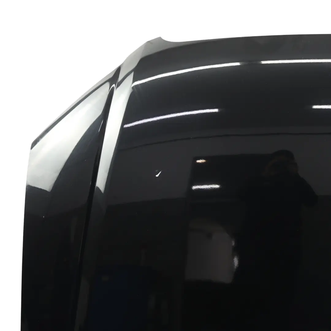 Maska Pokrywa Silnika Phantom Black Czarny - Z9Y do Audi A4 B7 o numerze 8E0823029D Audi A4 B7 Maska Pokrywa Silnika Phantom Black Czarny - Z9Y - SKU 8E0823029D-PHB - Numer Części 8E0823029D