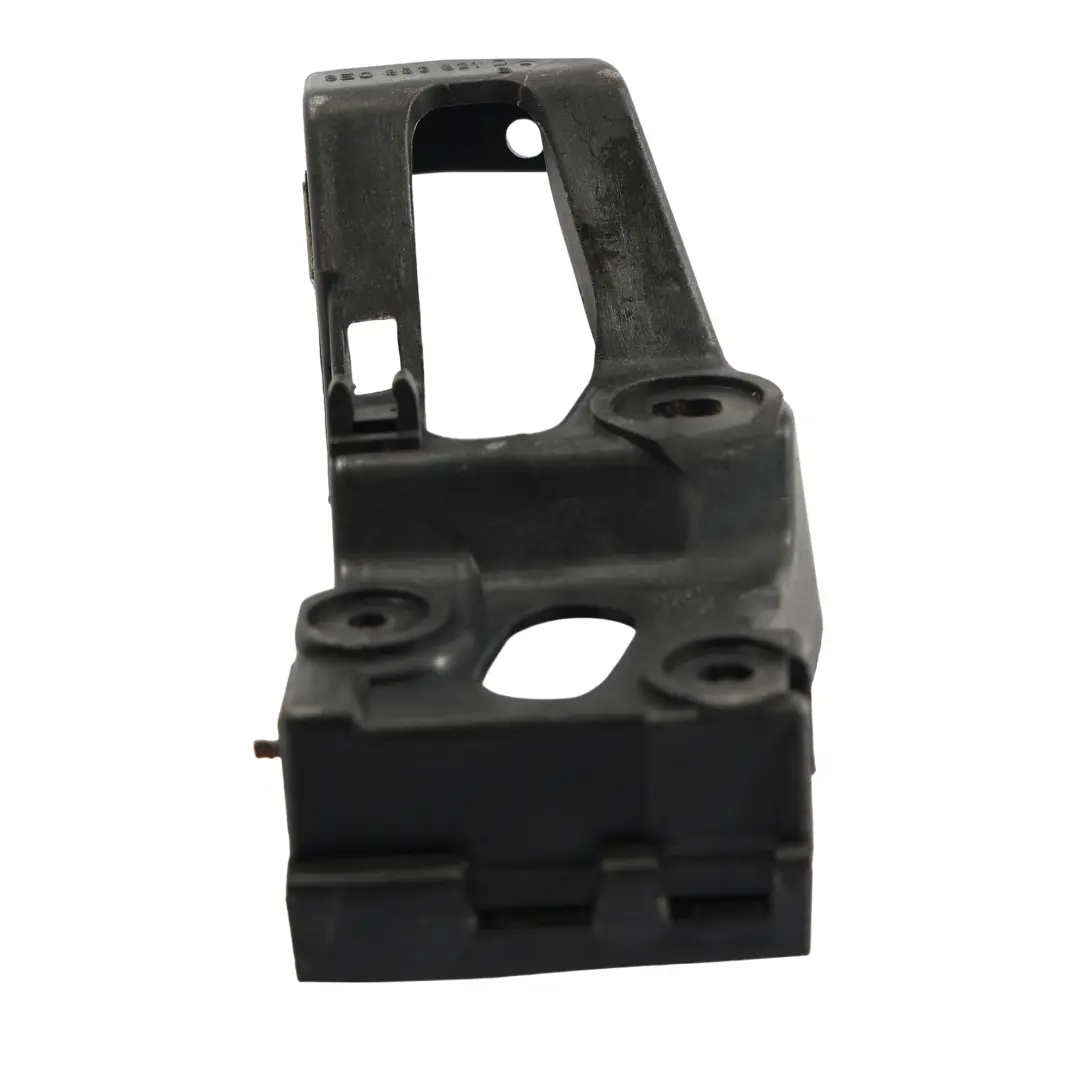 Soporte De Guardabarros Delantero Izquierdo para Audi A4 B7 con número de pieza 8E0853921D Audi A4 B7 Soporte De Guardabarros Delantero Izquierdo - SKU 8E0853921D - Número de pieza 8E0853921D