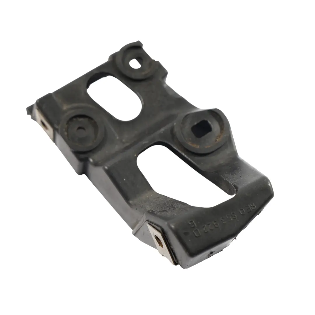 Audi A4 B7 Uchwyt Mocowanie Zderzaka Przedniego Prawy - SKU 8E0853922D - Numer Części 8E0853922D