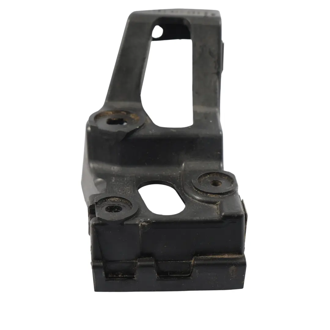 Audi A4 B7 Front Bumper Mount Bracket Holder Right O/S - SKU 8E0853922D - Part number 8E0853922D