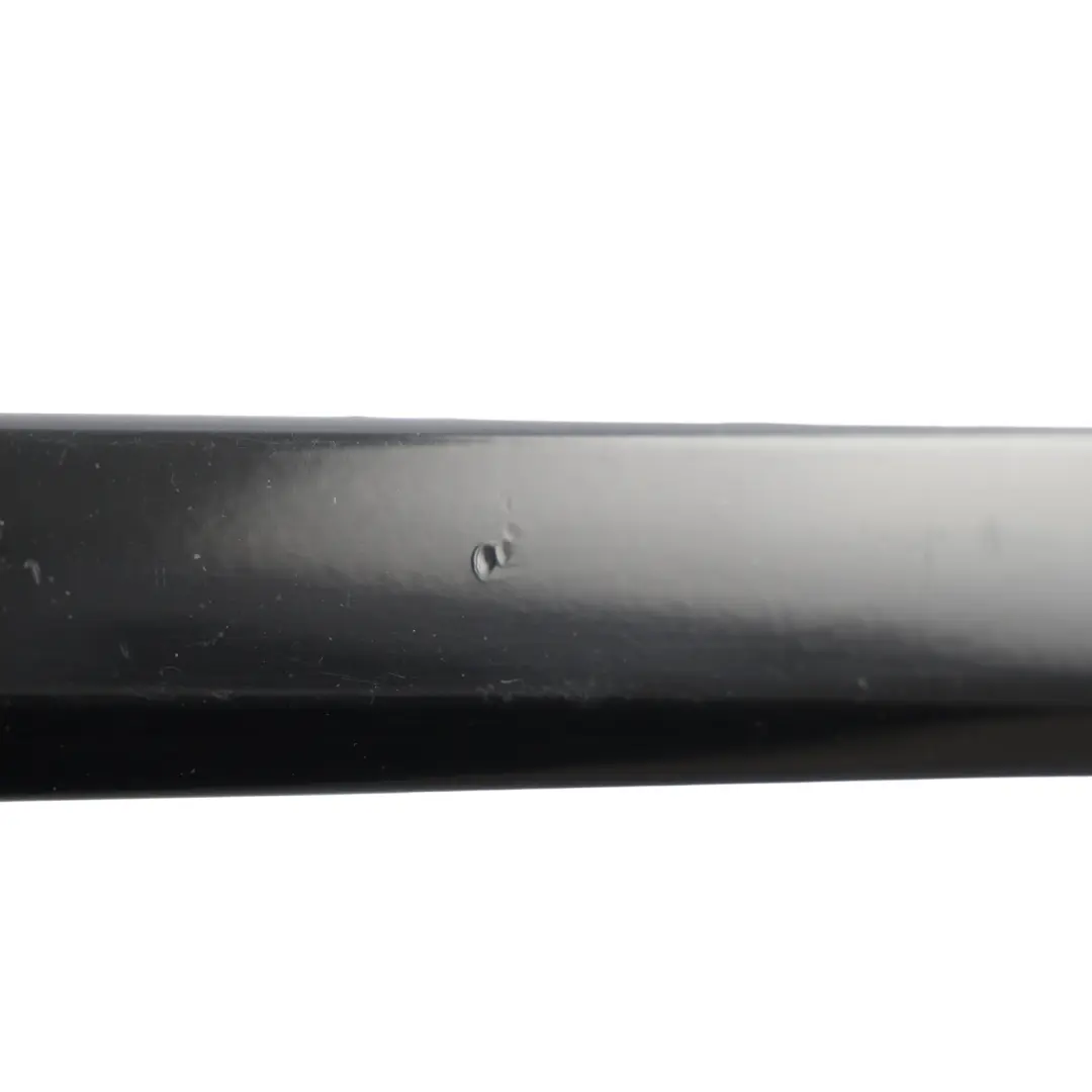 Front Door Moulding Strip Right O/S Brilliant Black - Y9B to Audi A4 B7 with Part number 8E0853954 Audi A4 B7 Front Door Moulding Strip Right O/S Brilliant Black - Y9B - SKU 8E0853954-BBL - Part number 8E0853954