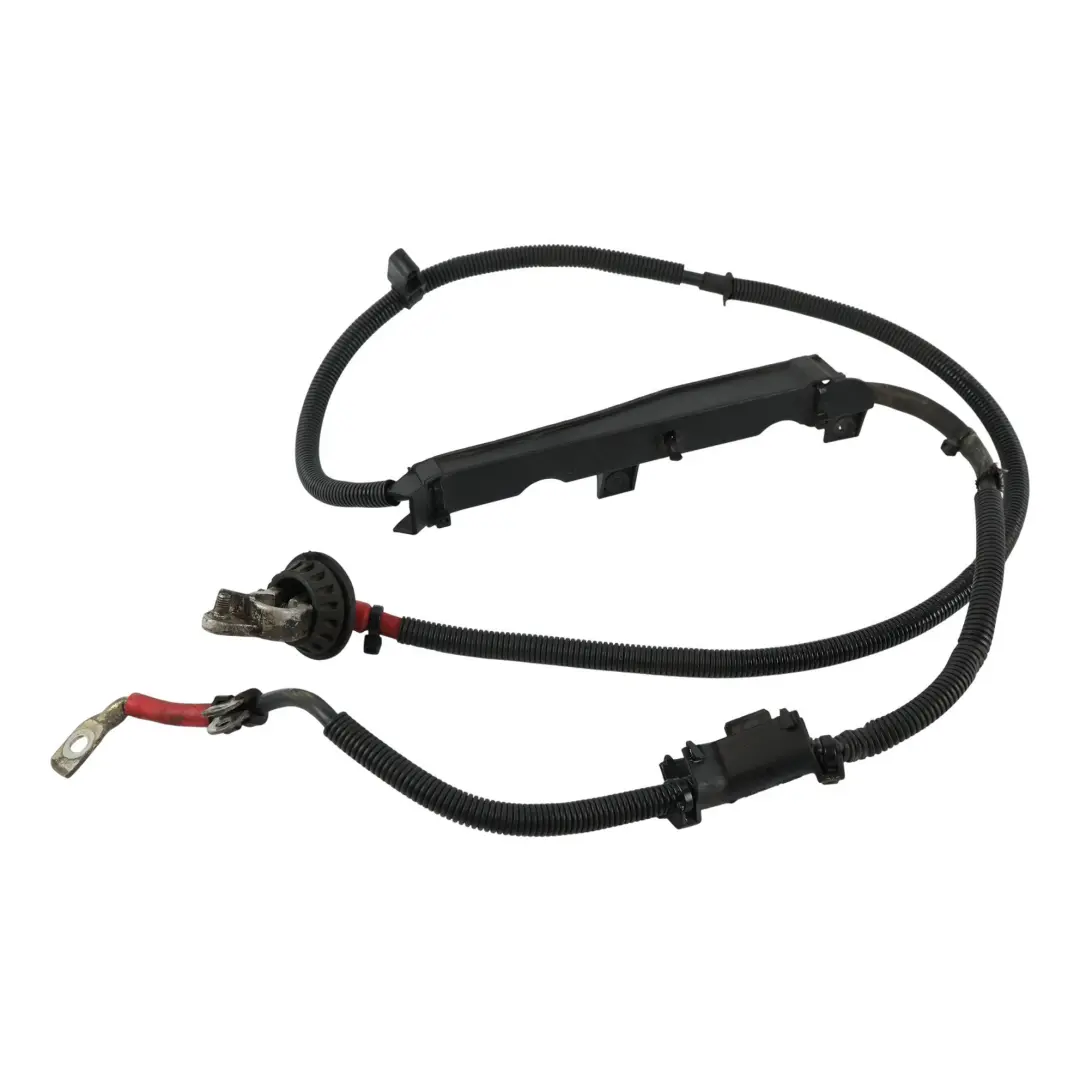 Cableado Positivo De La Batería Del Alternador para Audi A4 S LINE con número de pieza 8E2971225S Audi A4 S LINE Cableado Positivo De La Batería Del Alternador - SKU 8E2971225S - Número de pieza 8E2971225S