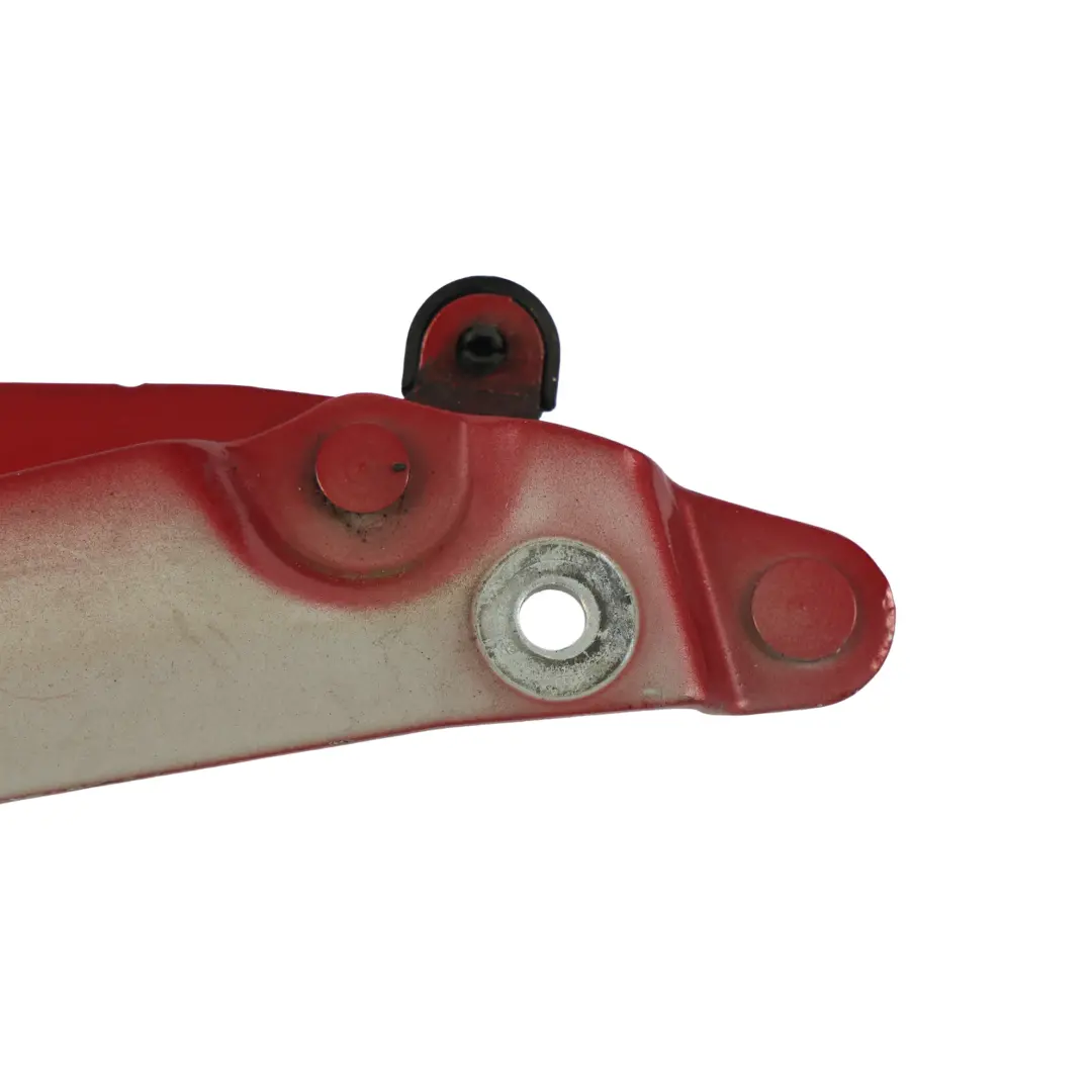 Cerniera Bagagliaio Sinistro Effetto Rosso Z3F per Audi A4 S Line con numero di parte 8H0827301B Audi A4 S Line Cerniera Bagagliaio Sinistro Effetto Rosso Z3F - SKU 8H0827301B-GAR - Numero di parte 8H0827301B