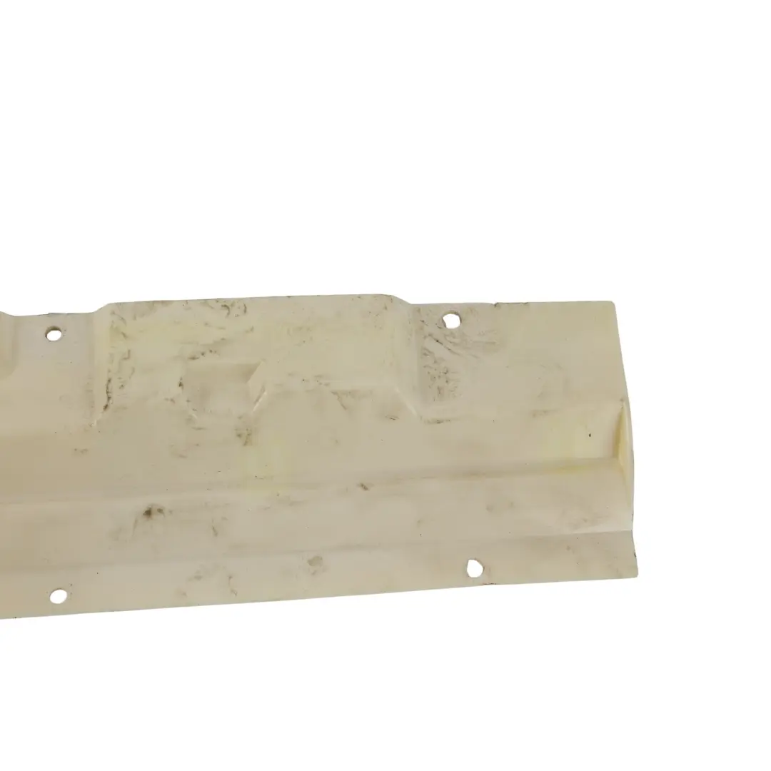 Boot Lid Brake Light Backing Cover Inner Center to Audi A4 B7 A4 S Line with Part number 8H0827339A Audi A4 B7 A4 S Line Boot Lid Brake Light Backing Cover Inner Center - SKU 8H0827339A - Part number 8H0827339A