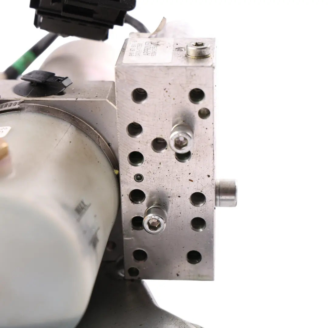 Audi A4 B6 B7 Convertible Hydraulic Roof Pump Motor - SKU 8H0871611B - Part number 8H0871611B