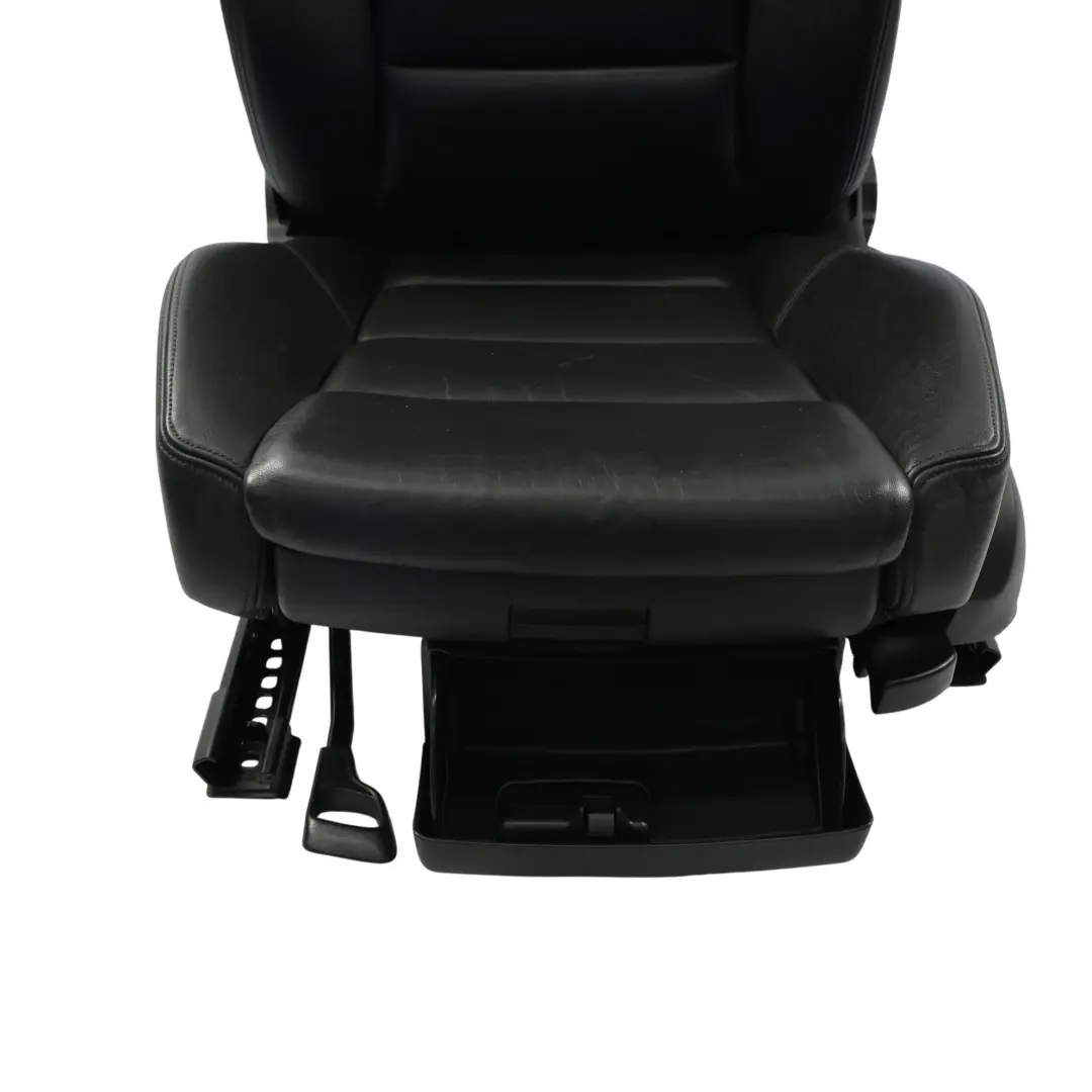 8H Convertibile Sedile Sportivo Anteriore Sinistro Anima Pelle Nera per Audi A4 B7 con numero di parte 8H0881805N Audi A4 B7 8H Convertibile Sedile Sportivo Anteriore Sinistro Anima Pelle Nera - SKU 8H0881805N-1 - Numero di parte 8H0881805N