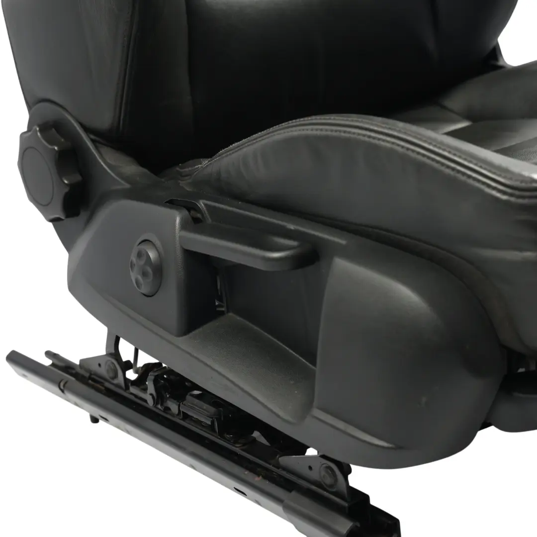 8H Cabrio Sport Sitz Vorne Rechts Innenraum Seele Schwarz Leder für Audi A4 B7 mit Teilenummer 8H0881806AB Audi A4 B7 8H Cabrio Sport Sitz Vorne Rechts Innenraum Seele Schwarz Leder - SKU 8H0881806AB - Teilenummer 8H0881806AB