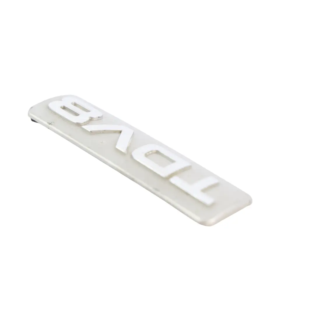 Chrom Abzeichen TDV8 Emblem Heckklappe 8H42-000A16-BA für Range Rover L322 mit Teilenummer 8H22-000A16-BA Range Rover L322 Chrom Abzeichen TDV8 Emblem Heckklappe 8H42-000A16-BA - SKU 8H22-000A16-BA - Teilenummer 8H22-000A16-BA