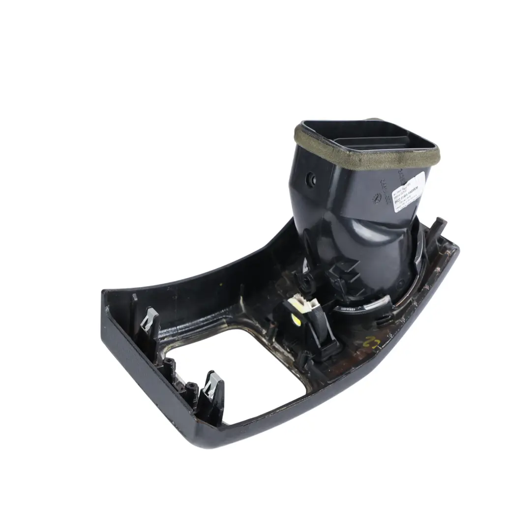 Land Rover Discovery 3 L319 Kratka Nawiewu Zewnętrzna Prawa - SKU 8H22-01454-HA - Numer Części 8H22-01454-HA