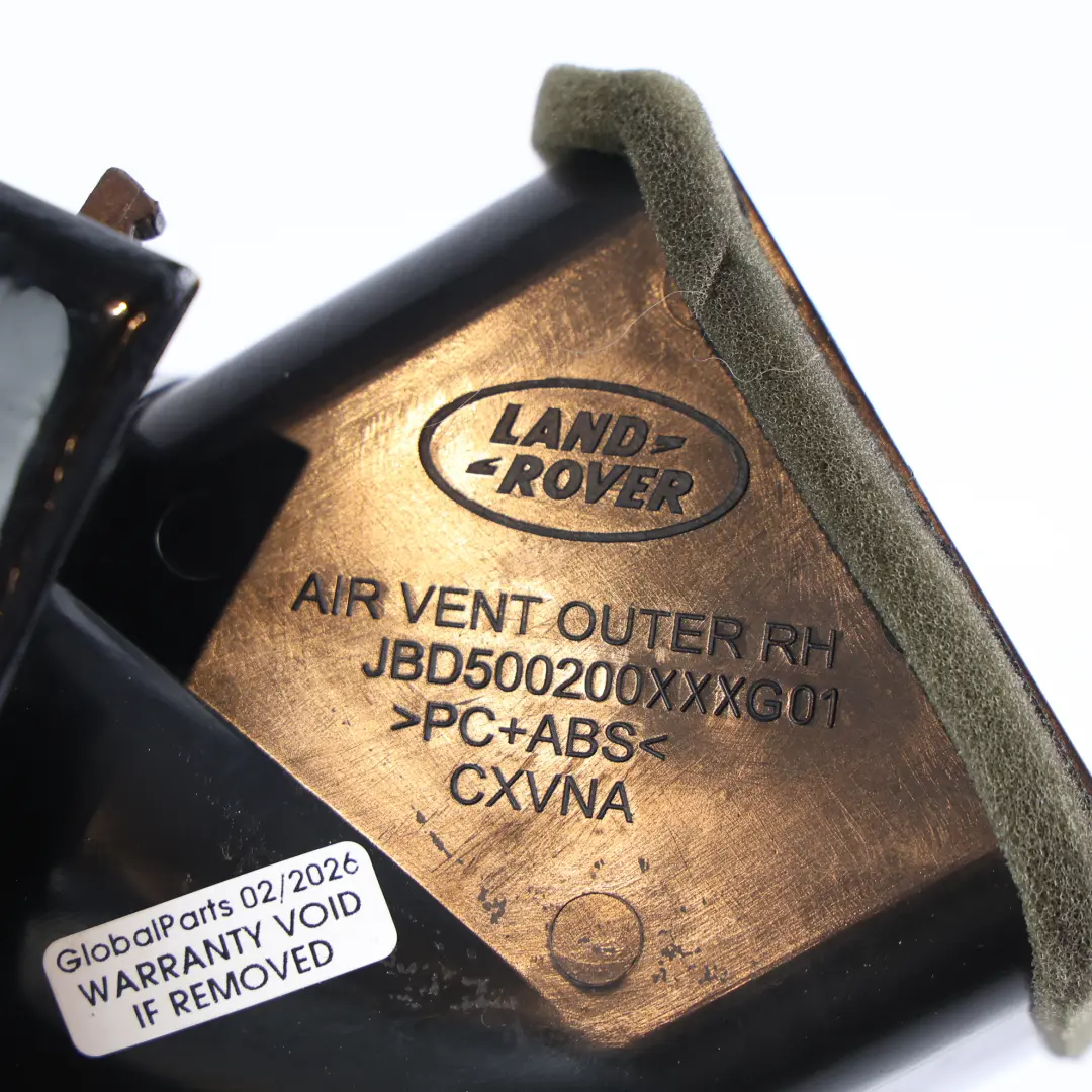 Kratka Nawiewu Zewnętrzna Prawa do Land Rover Discovery 3 L319 o numerze 8H22-01454-HA Land Rover Discovery 3 L319 Kratka Nawiewu Zewnętrzna Prawa - SKU 8H22-01454-HA - Numer Części 8H22-01454-HA