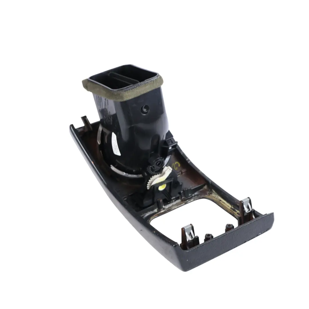 Land Rover Discovery 3 L319 Panel De Ventilación Exterior Derecho - SKU 8H22-01454-HA - Número de pieza 8H22-01454-HA