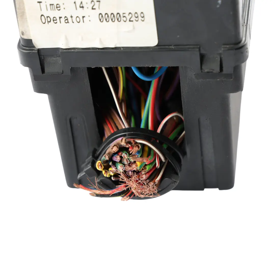 Fuse Relay Box Unit Housing Diesel 8H32-14290-TA to Range Rover Sport L320 with Part number YMB507280 Range Rover Sport L320 Fuse Relay Box Unit Housing Diesel 8H32-14290-TA - SKU RHD-YMB507280 - Part number YMB507280