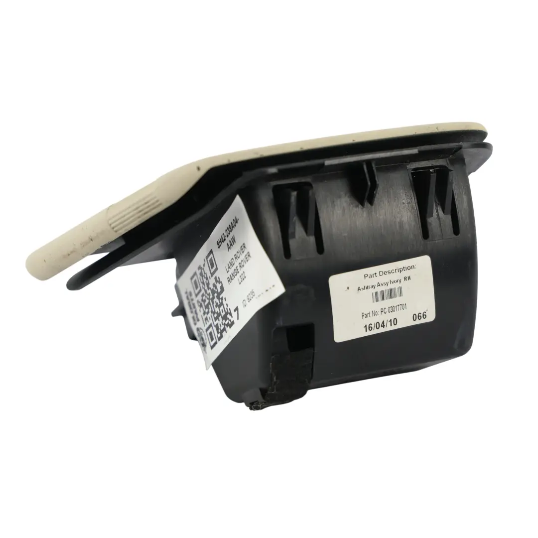 Cenicero Panel Puerta Marfil Trasero Derecho para Range Rover L322 con número de pieza 8H42-238A04-AAW Range Rover L322 Cenicero Panel Puerta Marfil Trasero Derecho - SKU 8H42-238A04-AAW - Número de pieza 8H42-238A04-AAW