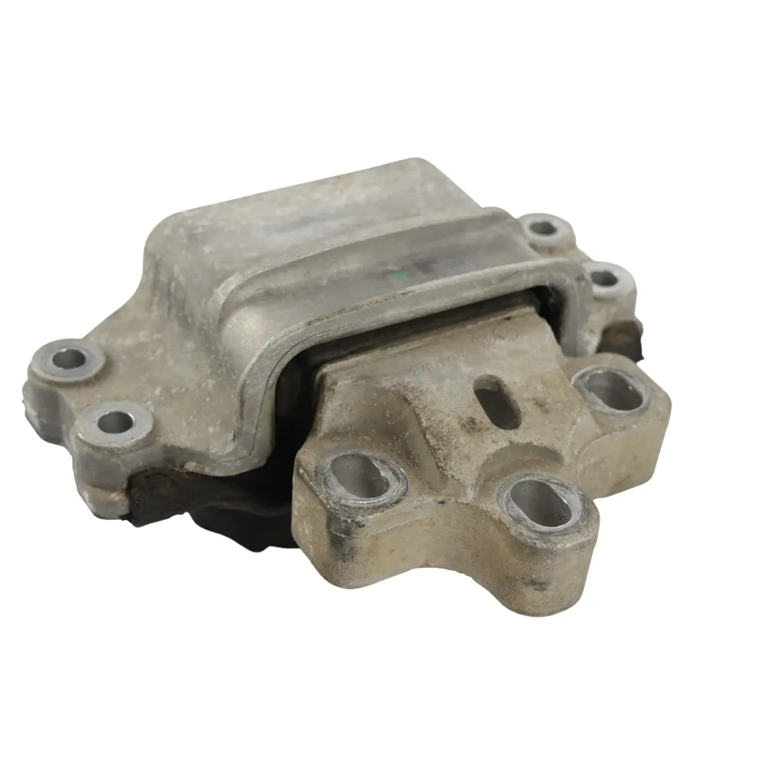 Audi TT 8J Roadster Supporto Staffa Motore Cambio Sinistro - SKU 8J0199555D - Numero di parte 8J0199555D