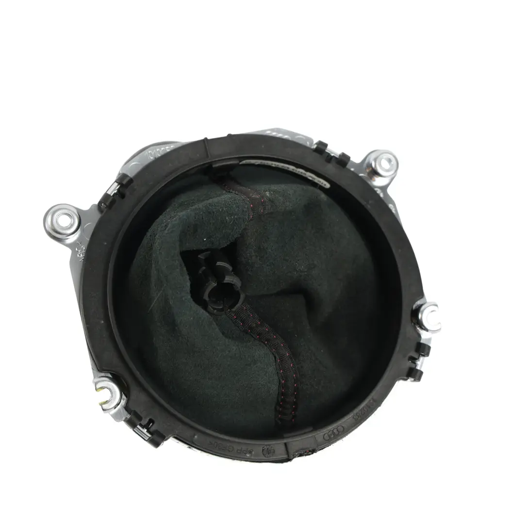 Pomello Leva Cambio Manuale 6 Velocità per Audi TT TTS 8J con numero di parte 8J0711113C Audi TT TTS 8J Pomello Leva Cambio Manuale 6 Velocità - SKU 8J0711113C - Numero di parte 8J0711113C