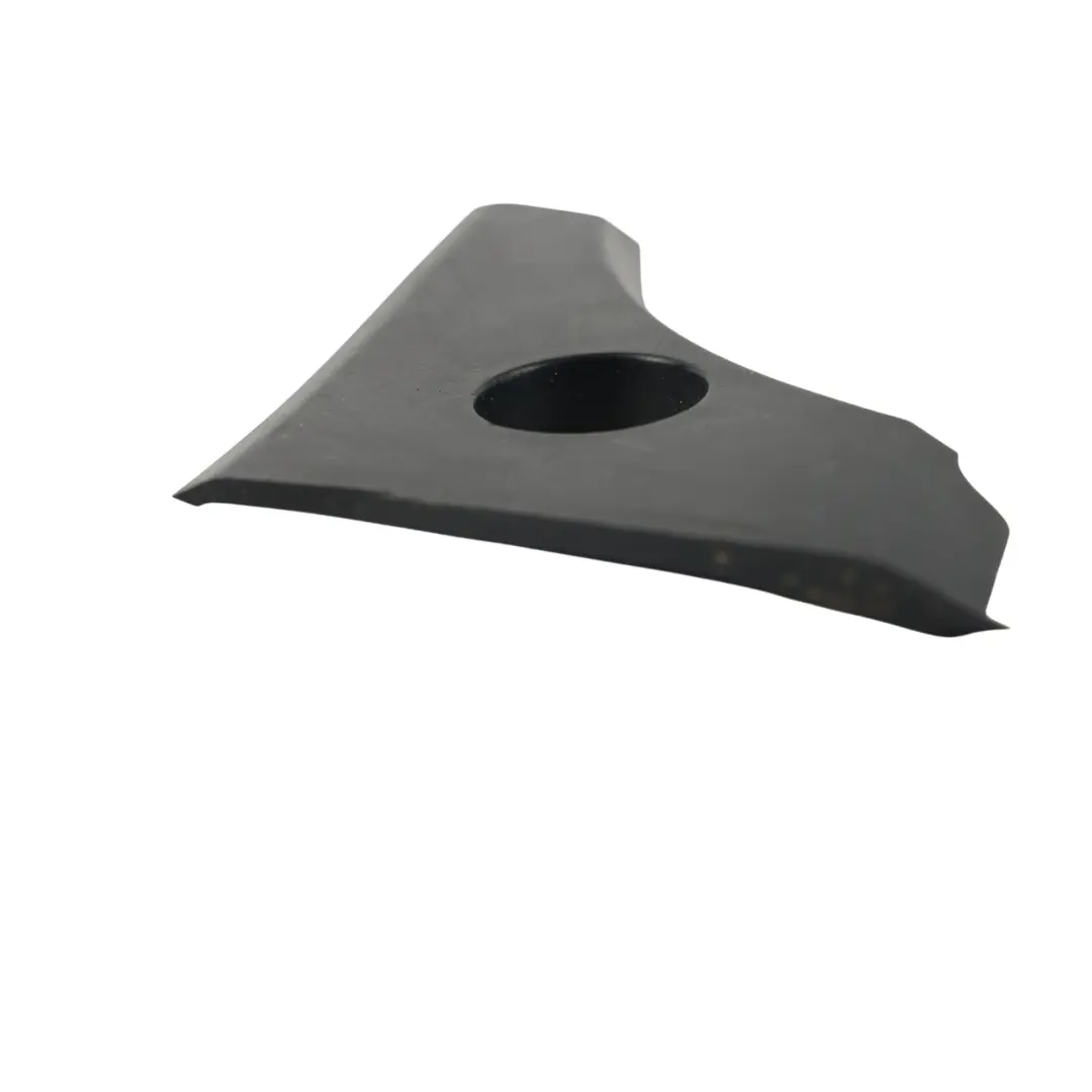 Copertura Paraurti Posteriore Superiore Destro per Audi TT TTS 8J con numero di parte 8J0807534 Audi TT TTS 8J Copertura Paraurti Posteriore Superiore Destro - SKU 8J0807534 - Numero di parte 8J0807534