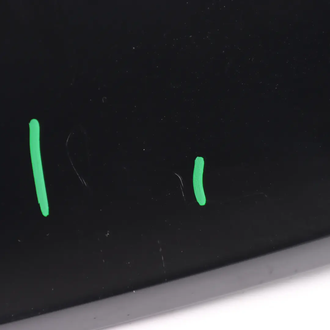 Elektryczny Spojler Klapy Bagażnika Czarny Phantom Z9Y do Audi TT 8J o numerze 8J0827948C Audi TT 8J Elektryczny Spojler Klapy Bagażnika Czarny Phantom Z9Y - SKU 8J0827948C-PHB - Numer Części 8J0827948C