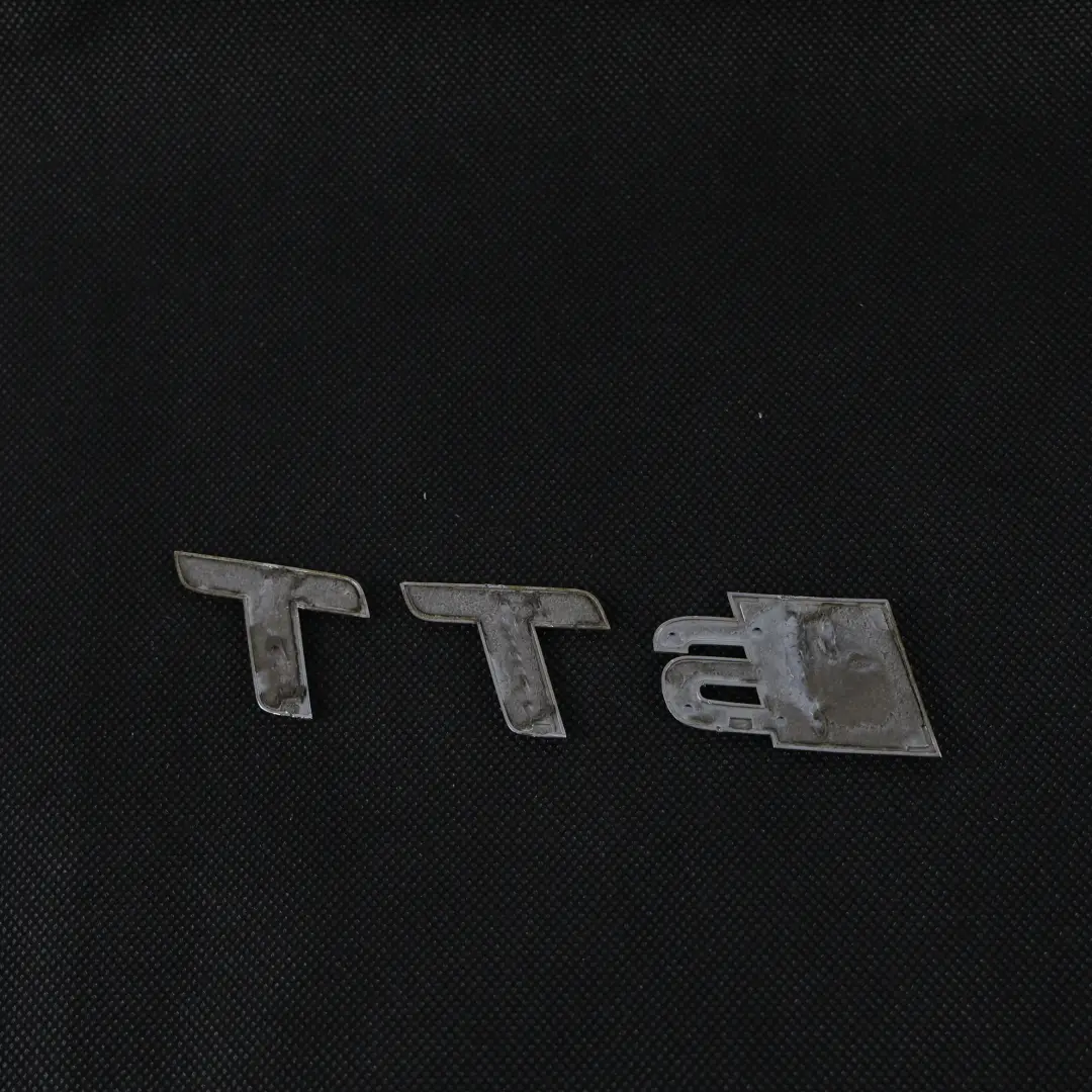 Bootlid Emblem Logo Rear Badge Chrome to Audi TTS 8J Tailgate with Part number 8J0853735 Audi TTS 8J Tailgate Bootlid Emblem Logo Rear Badge Chrome - SKU 8J0853735 - Part number 8J0853735