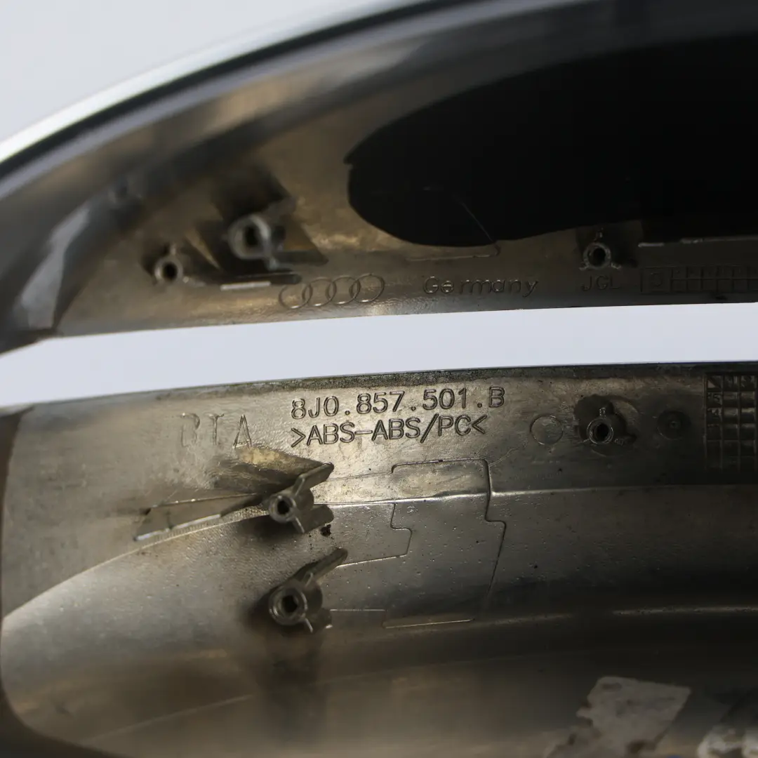 MK2 8J Carcasa Espejo Retrovisor Aluminio Izquierdo para Audi TTS con número de pieza 8J0857501B Audi TTS MK2 8J Carcasa Espejo Retrovisor Aluminio Izquierdo - SKU 8J0857501B - Número de pieza 8J0857501B