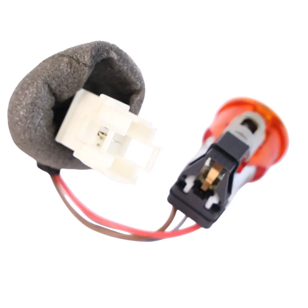 Presa Corrente Accendisigari 12V Console per Audi A4 B8 A5 8T Q5 8R TT 8J con numero di parte 8J0919303 Audi A4 B8 A5 8T Q5 8R TT 8J Presa Corrente Accendisigari 12V Console - SKU 8J0919303 - Numero di parte 8J0919303