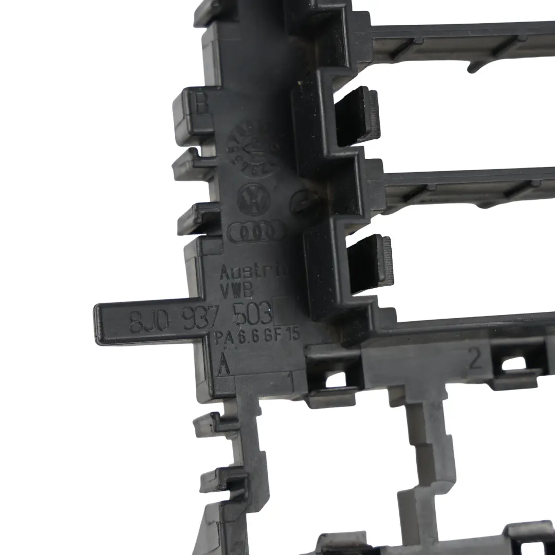 Soporte Marco Caja Fusibles Relés para Audi TTS 8J con número de pieza 8J0937503 Audi TTS 8J Soporte Marco Caja Fusibles Relés - SKU 8J0937503 - Número de pieza 8J0937503