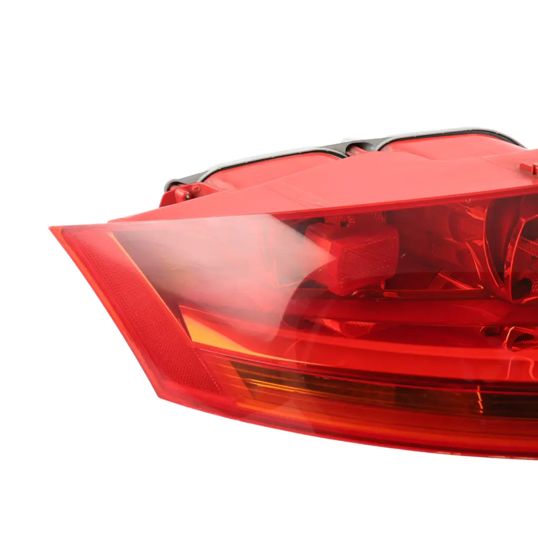 Feu Arrière Couvercle Coffre Hayon Gauche pour Audi TT 8J à propos du numéro de pièce 8J0945095B Audi TT 8J Feu Arrière Couvercle Coffre Hayon Gauche - SKU 8J0945095B-2 - Numéro de pièce 8J0945095B