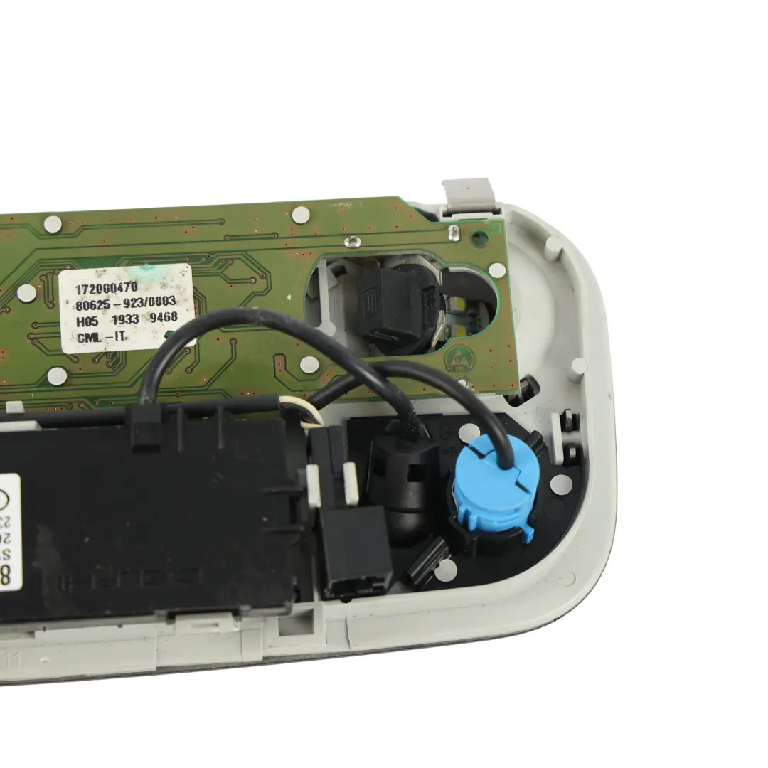 Descapotable Luz Lectura Techo Delantera para Audi TT 8J A3 8P con número de pieza 8J0947111CA Audi TT 8J A3 8P Descapotable Luz Lectura Techo Delantera - SKU 8J0947111CA - Número de pieza 8J0947111CA