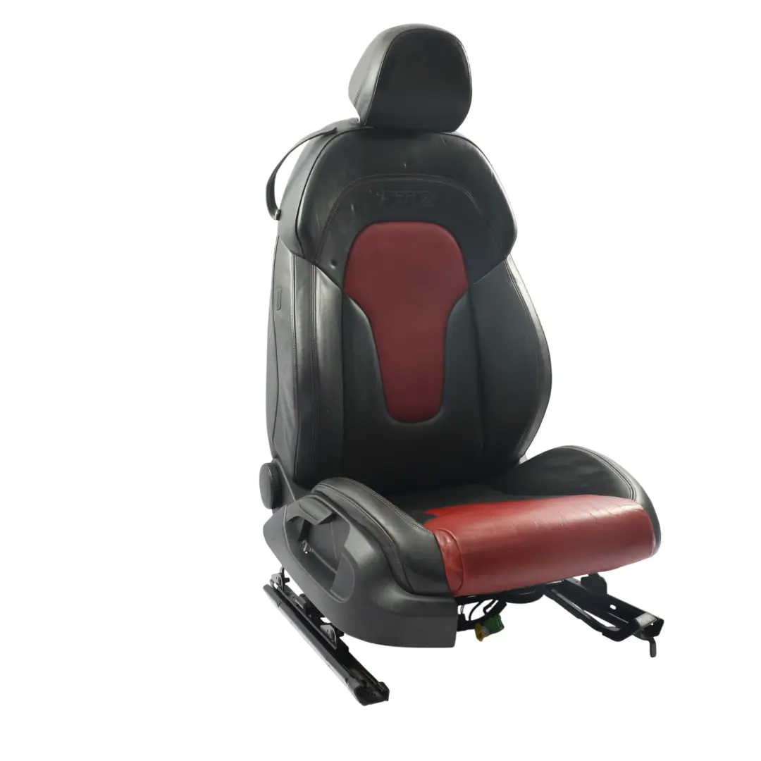 Sedile Anteriore Destro Interno Riscaldato Pelle Nappa Nero Rosso per Audi TTS 8J con numero di parte 8J7881806CE Audi TTS 8J Sedile Anteriore Destro Interno Riscaldato Pelle Nappa Nero Rosso - SKU 8J7881806CE-1 - Numero di parte 8J7881806CE