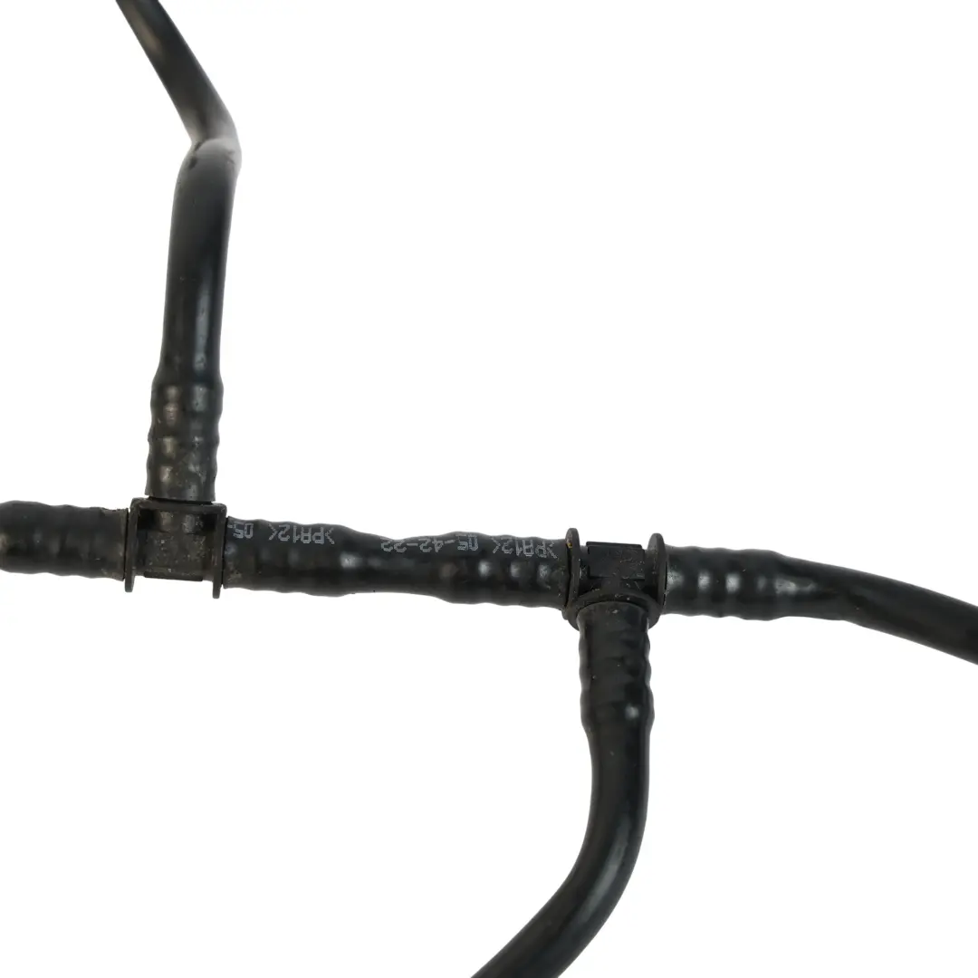 Audi A4 Avant B8 S5 8T A5 S5 Przewód Płynu Chłodzącego Silnika - SKU 8K0121081CM - Numer Części 8K0121081CM