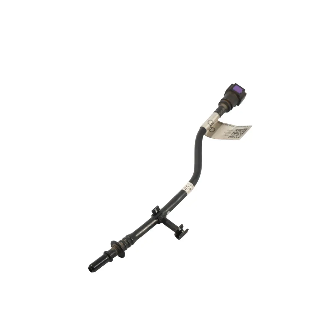 Adblue Manguera Tubo para Audi S4 A4 B8 con número de pieza 8K0131987B Audi S4 A4 B8 Adblue Manguera Tubo - SKU 8K0131987B - Número de pieza 8K0131987B