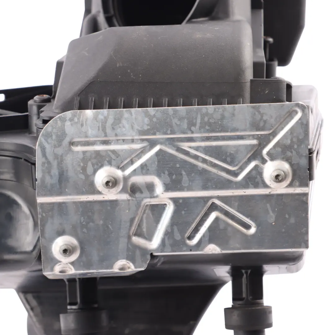 Audi A4 B8 Obudowa Filtra Powietrza Silnik Benzynowy - SKU 8K0133837AB - Numer Części 8K0133837AB