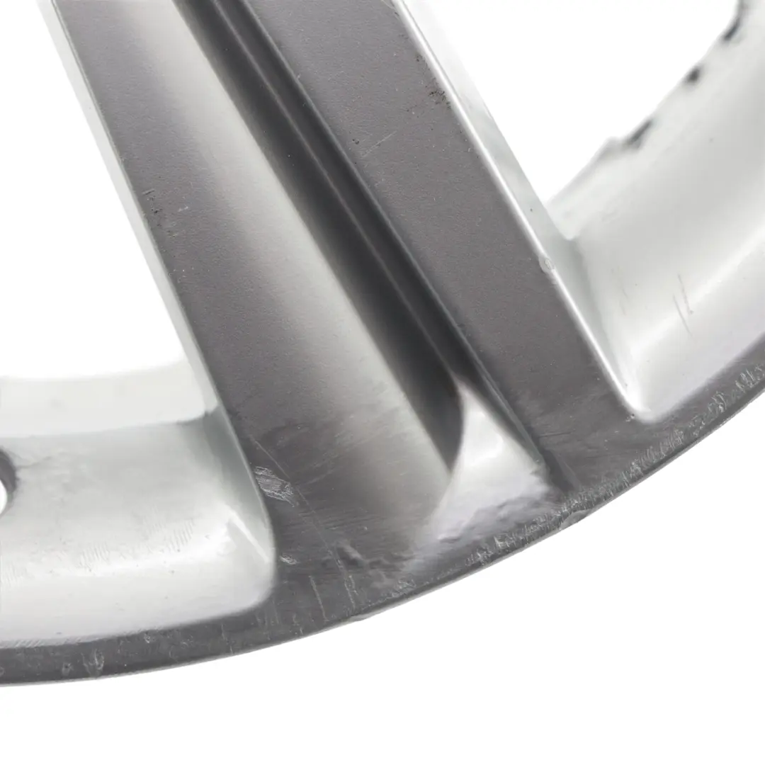 Audi A4 B8 A5 8T Srebrna Felga Aluminiowa 17" ET:45 7,5J - SKU 8K0601025B-1 - Numer Części 8K0601025B