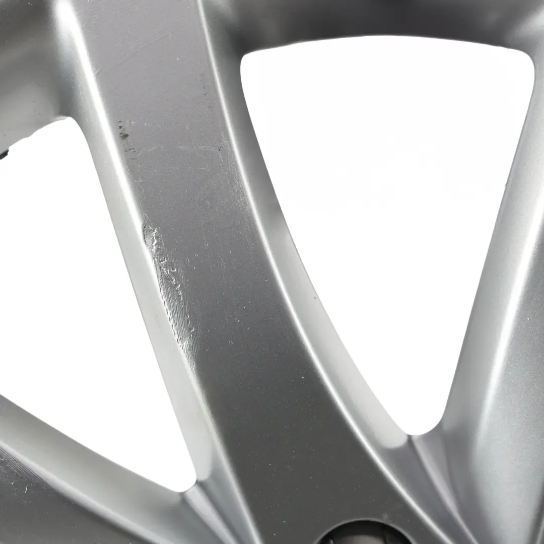 Argento Cerchio In Lega 18" 8J ET:47 per Audi A4 B8 con numero di parte 8K0601025BT Audi A4 B8 Argento Cerchio In Lega 18" 8J ET:47 - SKU 8K0601025BT-1 - Numero di parte 8K0601025BT