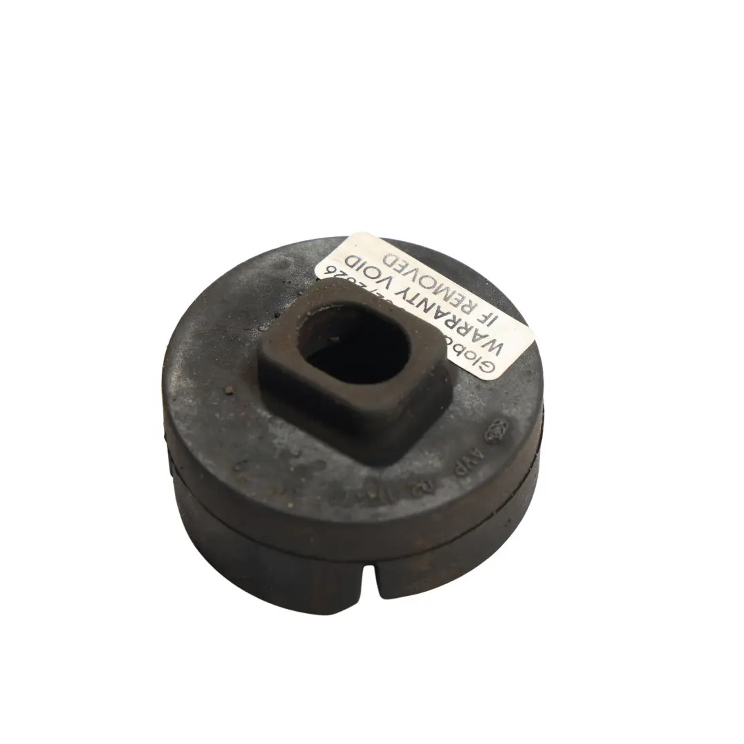 Uchwyt Mocowanie Gumowe Chłodnicy Wody do Audi A4 B8 A5 8T Q5 8R o numerze 8K0805201 Audi A4 B8 A5 8T Q5 8R Uchwyt Mocowanie Gumowe Chłodnicy Wody - SKU 8K0121276A - Numer Części 8K0805201