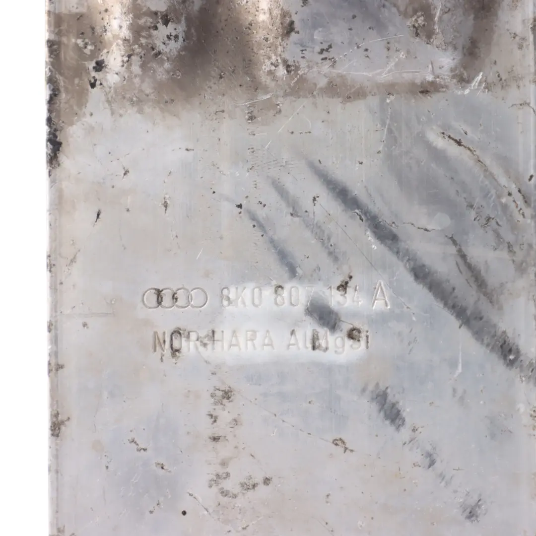 Paraurti Barra Deformazione Staffa Anteriore Destra per Audi A4 B8 A5 8T con numero di parte 8K0807134D Audi A4 B8 A5 8T Paraurti Barra Deformazione Staffa Anteriore Destra - SKU 8K0807134D - Numero di parte 8K0807134D