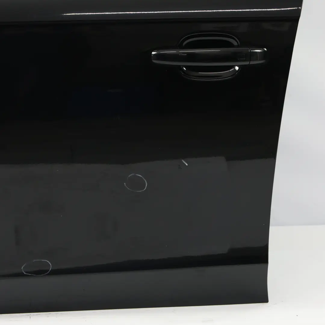 Porta Anteriore Sinistra Phantom Black Nero Effetto Perla - Z9Y per Audi A4 B8 con numero di parte 8K0831051J Audi A4 B8 Porta Anteriore Sinistra Phantom Black Nero Effetto Perla - Z9Y - SKU 8K0831051J-PHB - Numero di parte 8K0831051J
