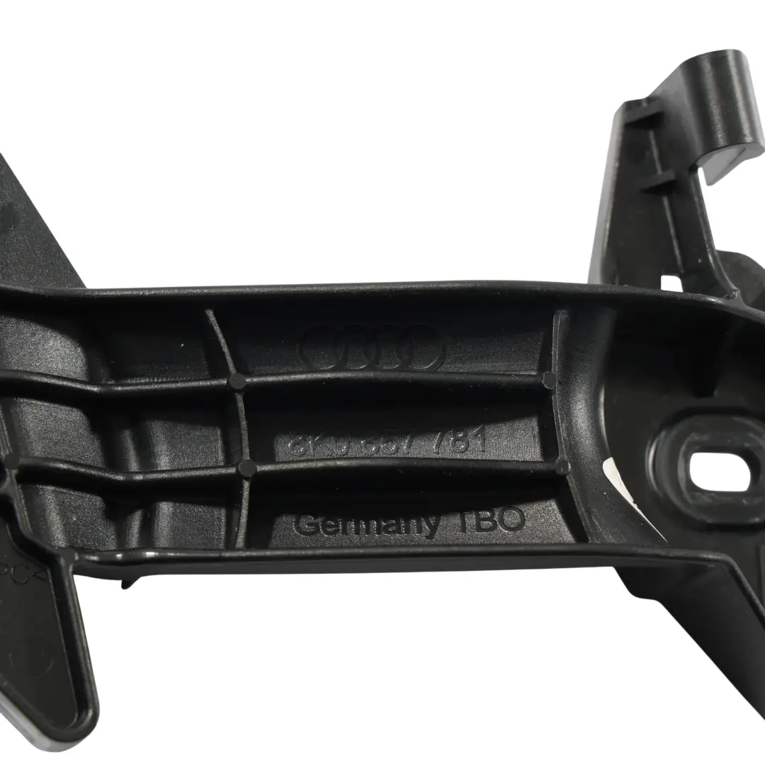 Abdeckung Für Sicherheitsgurt Führung Vorne Links Schwarz für Audi A4 B8 mit Teilenummer 8K0857781 Audi A4 B8 Abdeckung Für Sicherheitsgurt Führung Vorne Links Schwarz - SKU 8K0857781 - Teilenummer 8K0857781