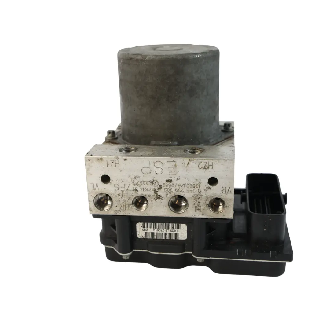 CNCD Petrol ABS Pump ABS Control Unit 8K0614517FS to Audi A5 8T with Part number 8K0907379CD Audi A5 8T CNCD Petrol ABS Pump ABS Control Unit 8K0614517FS - SKU 8K0907379CD - Part number 8K0907379CD