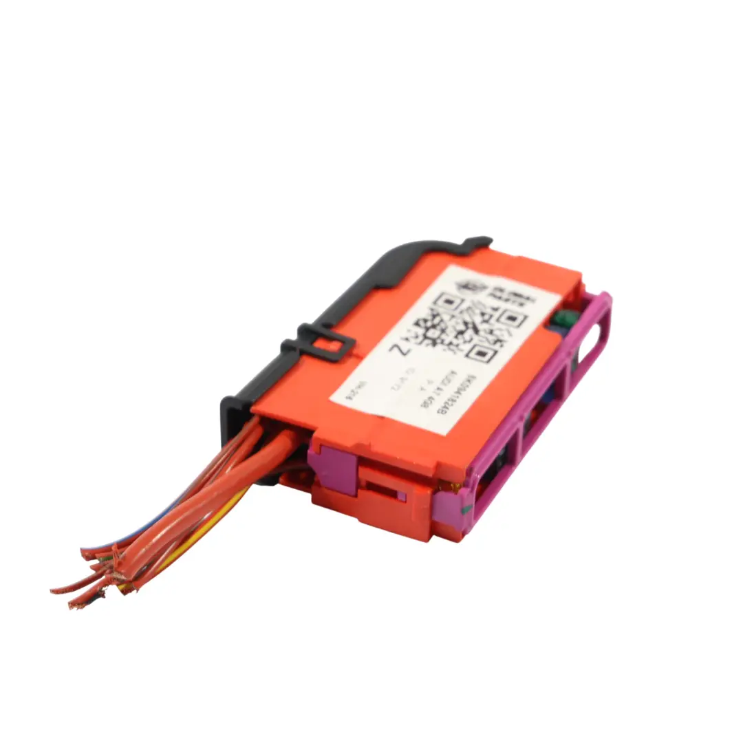 Fuse Box Connector Socket Module Unit to Audi Q5 8R Q7 4L A7 4G with Part number 8K0941824B Audi Q5 8R Q7 4L A7 4G Fuse Box Connector Socket Module Unit - SKU 8K0941824B - Part number 8K0941824B